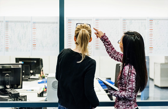 Advanced planning and scheduling capabilities through integrating production data and workflow. Advanced planning and scheduling capabilities through integrating production data and workflow.