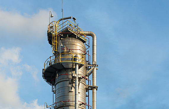 Optimize control and efficiency of distillation and fractionator processes.
