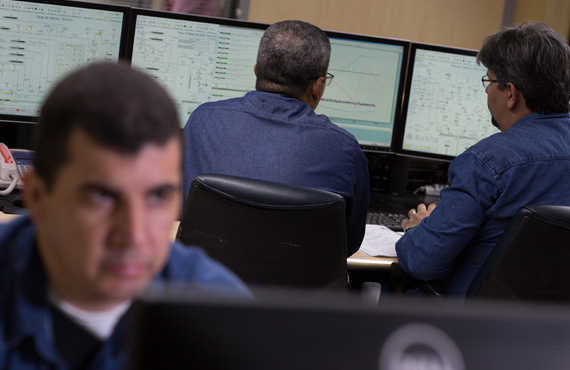 Minimize risks to quality by using consistent, integrated batch processes.